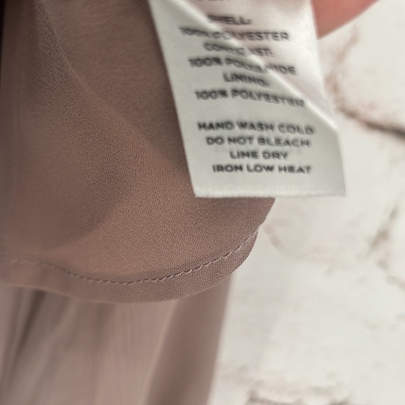 Lulu’s “Loving Arms” Faux Wrap Lace Too, Size M - Picture 9 of 10